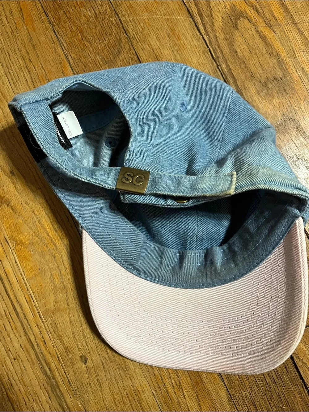 Expletive eff it cap with discoloration